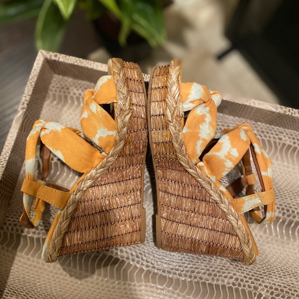 Orange Straw Platforms Size 8